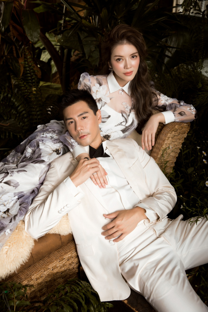 L&yacute; Nh&atilde; Kỳ khoe nhan sắc ki&ecirc;u sa, đ&agrave;i c&aacute;c b&ecirc;n ng&ocirc;i sao nổi tiếng xứ ch&ugrave;a v&agrave;ng Dome Pakorn