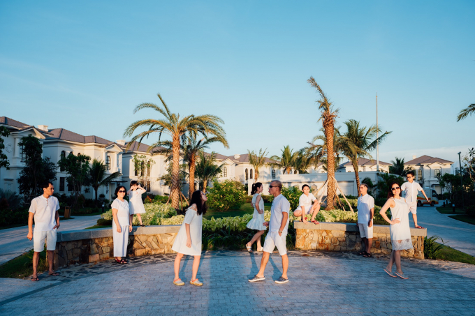 Th&iacute;ch th&uacute; với bộ ảnh độc đ&aacute;o của gia đ&igrave;nh ba thế hệ