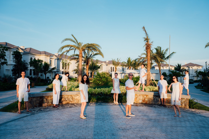 Th&iacute;ch th&uacute; với bộ ảnh độc đ&aacute;o của gia đ&igrave;nh ba thế hệ