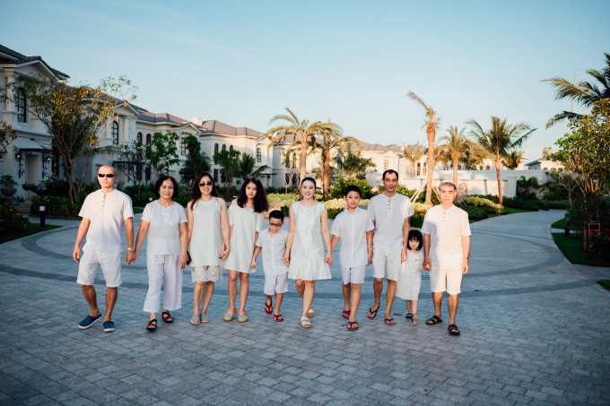 Th&iacute;ch th&uacute; với bộ ảnh độc đ&aacute;o của gia đ&igrave;nh ba thế hệ