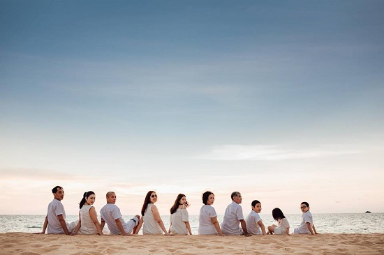 Th&iacute;ch th&uacute; với bộ ảnh độc đ&aacute;o của gia đ&igrave;nh ba thế hệ