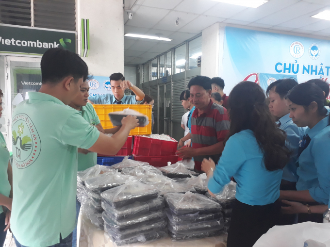 Vui vẻ đem đến niềm vui cho người bệnh.