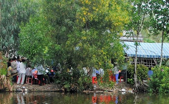 Đ&aacute;m tang của em X. (Ảnh: b&aacute;o VOV)