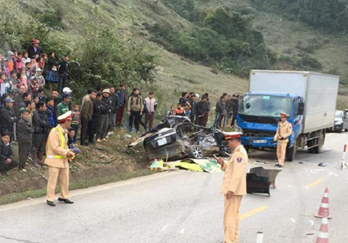 Hiện trường nơi xảy ra vụ tai nạn nghi&ecirc;m trọng.