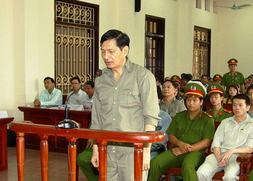 Trước đ&oacute;, Phạm Thanh B&igrave;nh - nguy&ecirc;n Chủ tịch Hội đồng Quản trị, Tổng Gi&aacute;m đốc Tập đo&agrave;n Vinashin bị TAND tối cao tuy&ecirc;n phạt 20 năm t&ugrave;.