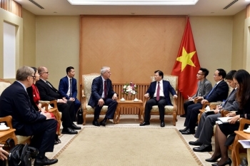 Phó Thủ tướng Trịnh Đình Dũng tiếp Chủ tịch Tập đoàn Vision Transportation Group