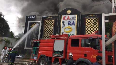 Lực lượng chức năng c&oacute; mặt ở hiện trường.