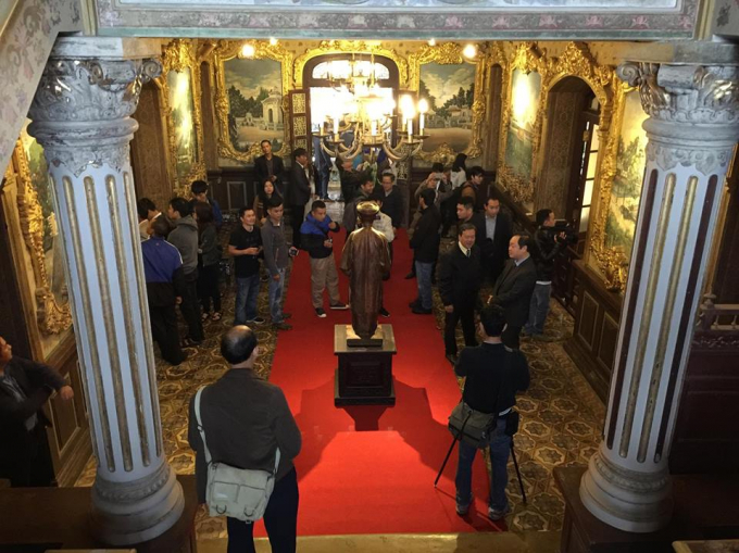 Buổi triển l&atilde;m diễn ra s&aacute;ng 23/11.