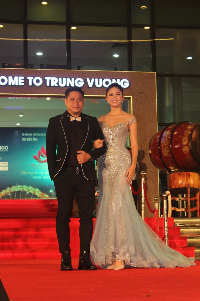 Đảm nhận vai tr&ograve; MC thảm đỏ l&agrave; &Aacute; hậu Thanh T&uacute; v&agrave; diễn vi&ecirc;n Minh Tiệp.