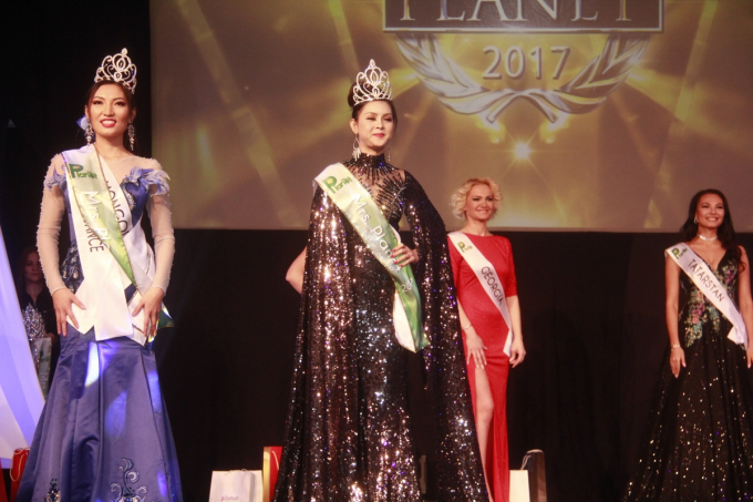 Vợ diễn vi&ecirc;n Th&agrave;nh Được đạt giải &Aacute; hậu 1 tại cuộc thi Mrs. Planet 2017