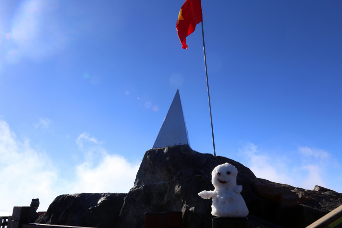 Sa Pa (L&agrave;o Cai): Tuyệt t&igrave;nh cốc tr&ecirc;n đỉnh Fansipan