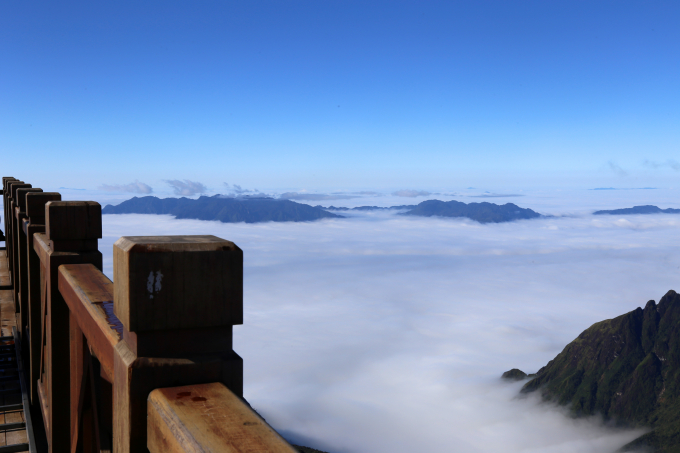 Sa Pa (L&agrave;o Cai): Tuyệt t&igrave;nh cốc tr&ecirc;n đỉnh Fansipan