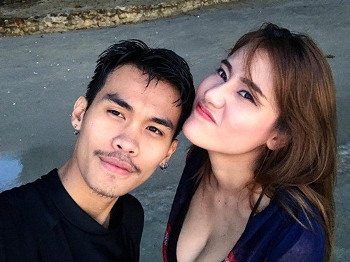 Bị bạn g&aacute;i giận, ch&agrave;ng trai quyết bỏ ra 700 triệu đồng l&agrave;m h&ograve;a