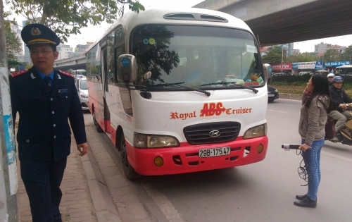 Đình chỉ công tác Đội trưởng Thanh tra Giao thông quận Nam Từ Liêm vì 