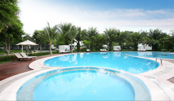 Tận hưởng tiện &iacute;ch nghỉ dưỡng resort tại gia c&ugrave;ng Villa Park