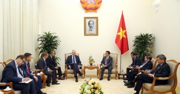 Phó Thủ tướng Vũ Đức Đam tiếp Phó Thủ tướng Ba Lan