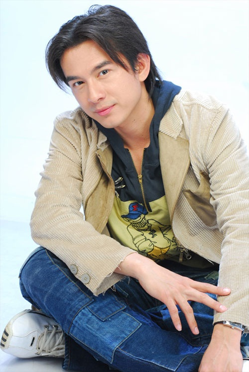 Đan Trường v&agrave; huyền thoại video ca nhạc kiếm hiệp