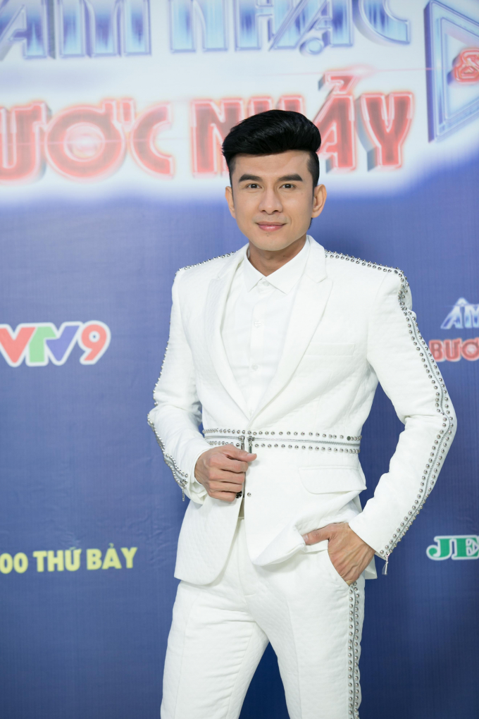 Đan Trường v&agrave; huyền thoại video ca nhạc kiếm hiệp