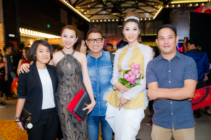 Bộ phim quy tụ nhiều gương mặt t&ecirc;n tuổi như Thanh Hằng, Diễm My, Lan Khu&ecirc;, MiDu v&agrave; đặc biệt với sự trở lại m&agrave;n ảnh rộng của si&ecirc;u mẫu Ngọc Quy&ecirc;n &ndash; bấy l&acirc;u nay đang sống v&agrave; định cư ở Mỹ.