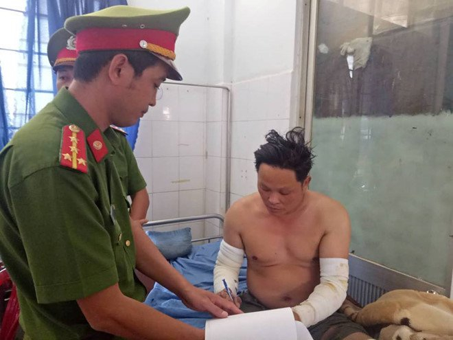 Thụ bị bắt khẩn cấp để điều tra về h&agrave;nh vi giết người. (Ảnh: b&aacute;o Đời sống Việt Nam)