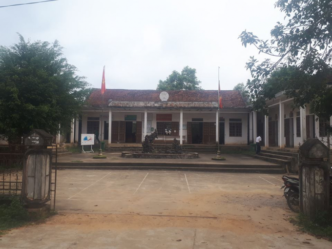 Trụ sở UBND x&atilde; Nghĩa B&igrave;nh nơi xảy ra sự việc.