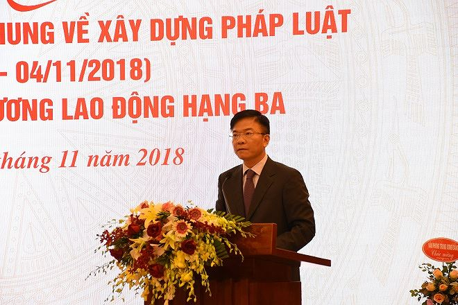 Bộ trưởng L&ecirc; Th&agrave;nh Long ph&aacute;t biểu tại&nbsp;Lễ kỷ niệm.