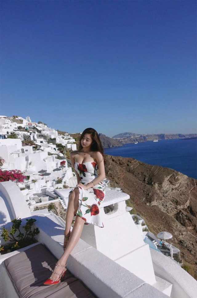 C&ocirc; y&ecirc;u th&iacute;ch h&agrave;ng hiệu, đặc biệt l&agrave; thương hiệu Hermes v&agrave; Dolce.