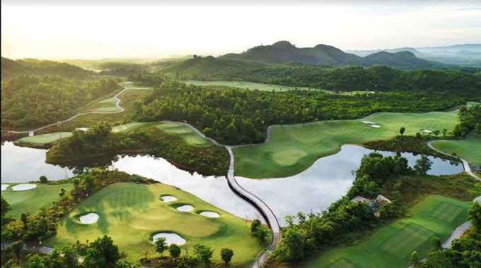 S&acirc;n golf B&agrave; N&agrave; Hills Golf Club c&oacute; 18 lỗ ti&ecirc;u chuẩn quốc tế.&nbsp;