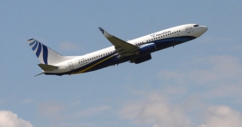 Máy bay Boeing 737 của NordStar chở 173 người hạ cánh khẩn cấp