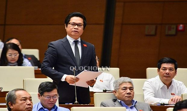 ĐB Vũ Tiến Lộc ph&aacute;t biểu tại Hội trường. (Ảnh: Quochoi.vn)