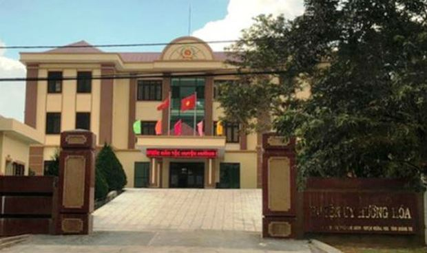 Trụ sở Huyện ủy Hướng H&oacute;a