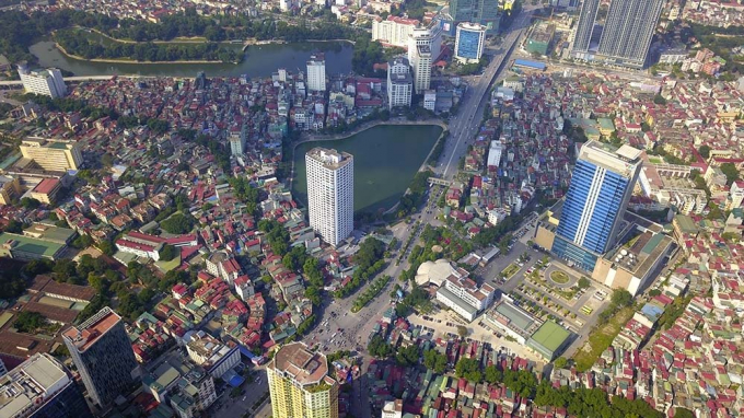 Tuyến đường chạy qua nhiều cơ quan lớn như bệnh viện Phụ sản H&agrave; Nội, bệnh viện Nhi Trung ương, Đ&agrave;i truyền h&igrave;nh Việt Nam..