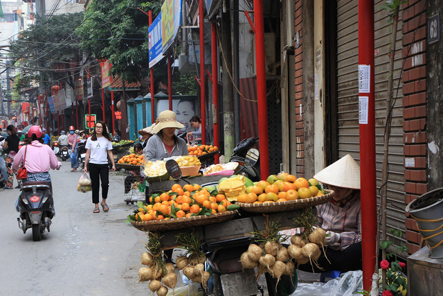 Chủ tịch UBND phường Mỹ Đ&igrave;nh 1 Nguyễn Sỹ Thắng cho biết: &ldquo;Để thực hiện được Đề &aacute;n đ&ograve;i hỏi sự v&agrave;o cuộc đồng bộ của to&agrave;n hệ thống ch&iacute;nh trị phường v&agrave; nh&acirc;n d&acirc;n tr&ecirc;n địa b&agrave;n. Ngo&agrave;i ra, việc x&acirc;y dựng những tuyến phố văn minh đ&ocirc; thị cũng tạo ra sức h&uacute;t lớn với c&aacute;c nh&agrave; đầu tư d&agrave;i hạn. Một m&ocirc;i trường văn minh, xanh sạch đẹp g&oacute;p phần tạo dựng h&igrave;nh ảnh phường Mỹ Đ&igrave;nh 1 n&oacute;i chung, khu d&acirc;n cư Đ&igrave;nh Th&ocirc;n n&oacute;i ri&ecirc;ng th&agrave;nh một nơi đ&aacute;ng sống, đ&aacute;ng l&agrave;m việc&rdquo;.
