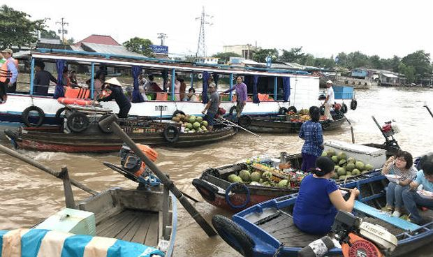 Chợ nổi C&aacute;i Răng mỗi năm một thưa thớt.