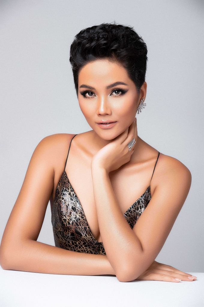 M&atilde;n nh&atilde;n ngắm nhan sắc xinh đẹp của Hoa hậu H&rsquo;hen Ni&ecirc; trước thềm Miss Universe