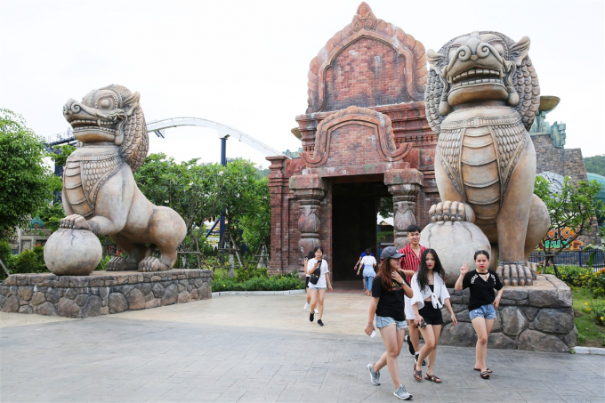 C&ocirc;ng vi&ecirc;n b&ecirc;n bờ vịnh v&agrave; cuộc du ngoạn &Acirc;u &Aacute; &iacute;t người biết