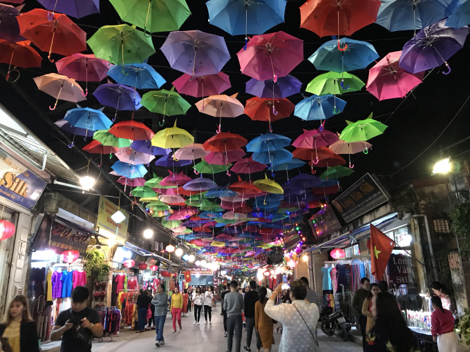 Tuần văn h&oacute;a - du lịch - thương mại l&agrave;ng nghề Vạn Ph&uacute;c