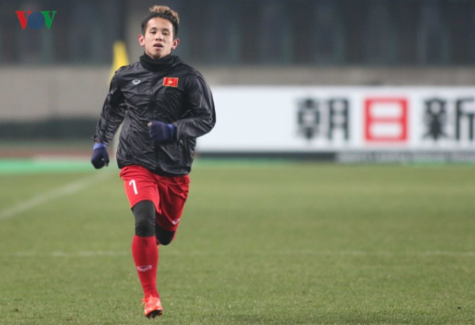 Đồng hạng&nbsp;1. Nguyễn Phong Hồng Duy (1m68)&nbsp;