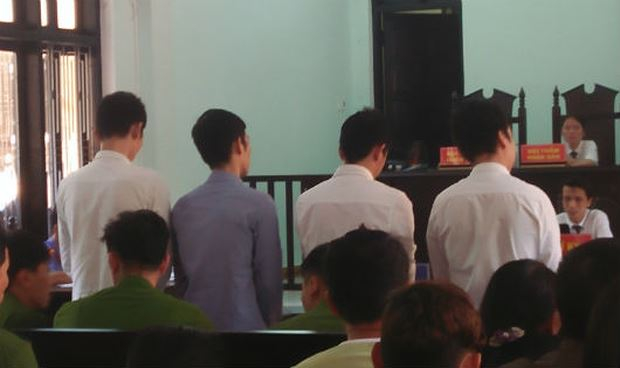 Bốn bị c&aacute;o bị tuy&ecirc;n phạt tổng mức &aacute;n 57 năm t&ugrave;