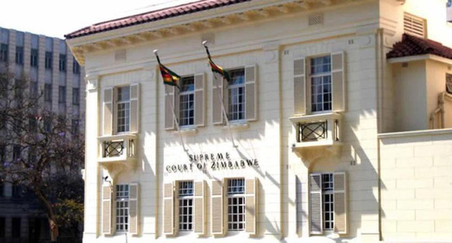 Số tiền c&ocirc; g&aacute;i muốn bạn trai bồi thường cho m&igrave;nh l&agrave; 150.000 Rand, tương ứng với số tiền bỏ ra cho cuộc phẫu thuật.