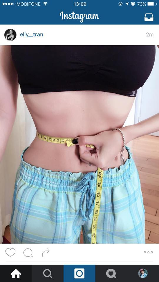 Mặc d&ugrave; đ&atilde; trải qua hai lần sinh nở nhưng sắc v&oacute;c của Elly Trần vẫn l&agrave; niềm mơ ước của bao chị em phụ nữ.