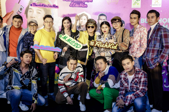 Đ&agrave;m Vĩnh Hưng trẻ trung vượt tuổi, xuất hiện chuẩn nam thần trong buổi ra mắt MV