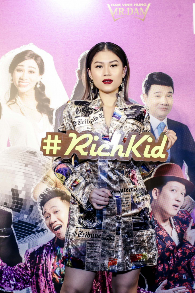 Đ&agrave;m Vĩnh Hưng trẻ trung vượt tuổi, xuất hiện chuẩn nam thần trong buổi ra mắt MV