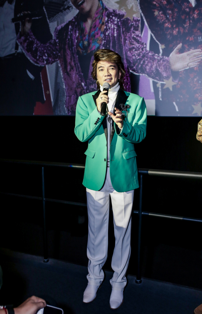 Đ&agrave;m Vĩnh Hưng trẻ trung vượt tuổi, xuất hiện chuẩn nam thần trong buổi ra mắt MV