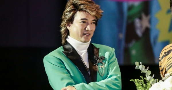 Đàm Vĩnh Hưng trẻ trung vượt tuổi, xuất hiện chuẩn nam thần trong buổi ra mắt MV