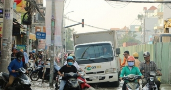 TP HCM: Dân gồng mình vượt 