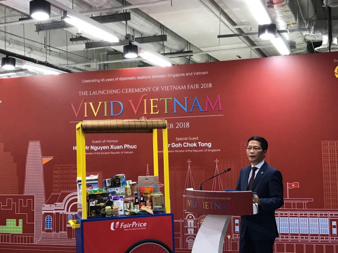 Khai mạc Tuần lễ h&agrave;ng Việt Nam tại Singapore