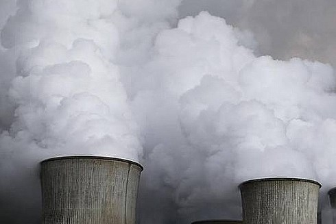 T&aacute;c động từ m&ocirc;i trường sống:Những người sống gần c&aacute;c mỏ kho&aacute;ng sản hoặc c&aacute;c nh&agrave; m&aacute;y h&oacute;a chất sẽ c&oacute; nguy cơ mắc bệnh cao hơn người sống ở c&aacute;c khu vực kh&aacute;c.