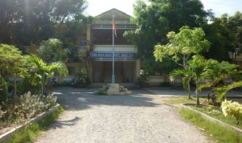 Hà Nội: Cô giáo xúc phạm, đánh gãy răng và đuổi học sinh khỏi lớp?