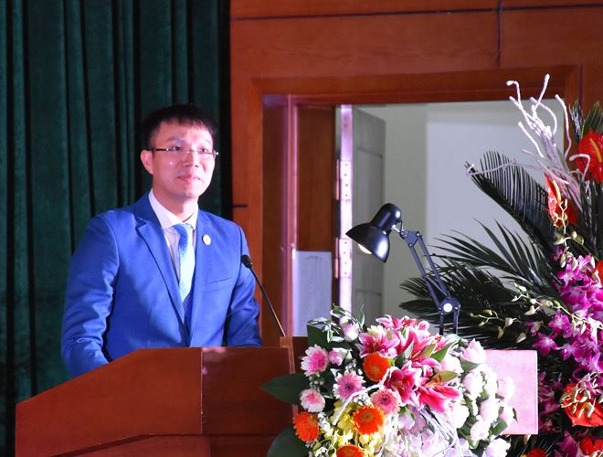 Gi&aacute;m đốc Học viện Tư ph&aacute;p Đo&agrave;n Trung&nbsp; Ki&ecirc;n khẳng định: Học viện Tư ph&aacute;p c&oacute; được những th&agrave;nh tựu đ&agrave;o tạo như ng&agrave;y h&ocirc;m nay đều l&agrave; nhờ c&ocirc;ng lao của tất cả c&aacute;c thế hệ c&aacute;n bộ, giảng vi&ecirc;n, vi&ecirc;n chức v&agrave; học vi&ecirc;n của nh&agrave; trường, trong đ&oacute; c&ocirc;ng đầu thuộc về đội ngũ c&aacute;c thầy c&ocirc; gi&aacute;o.